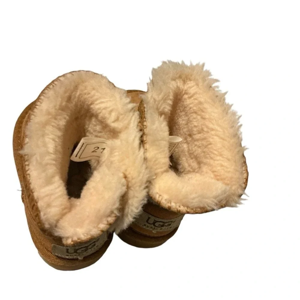 UGG‎ leather boots infant size 21